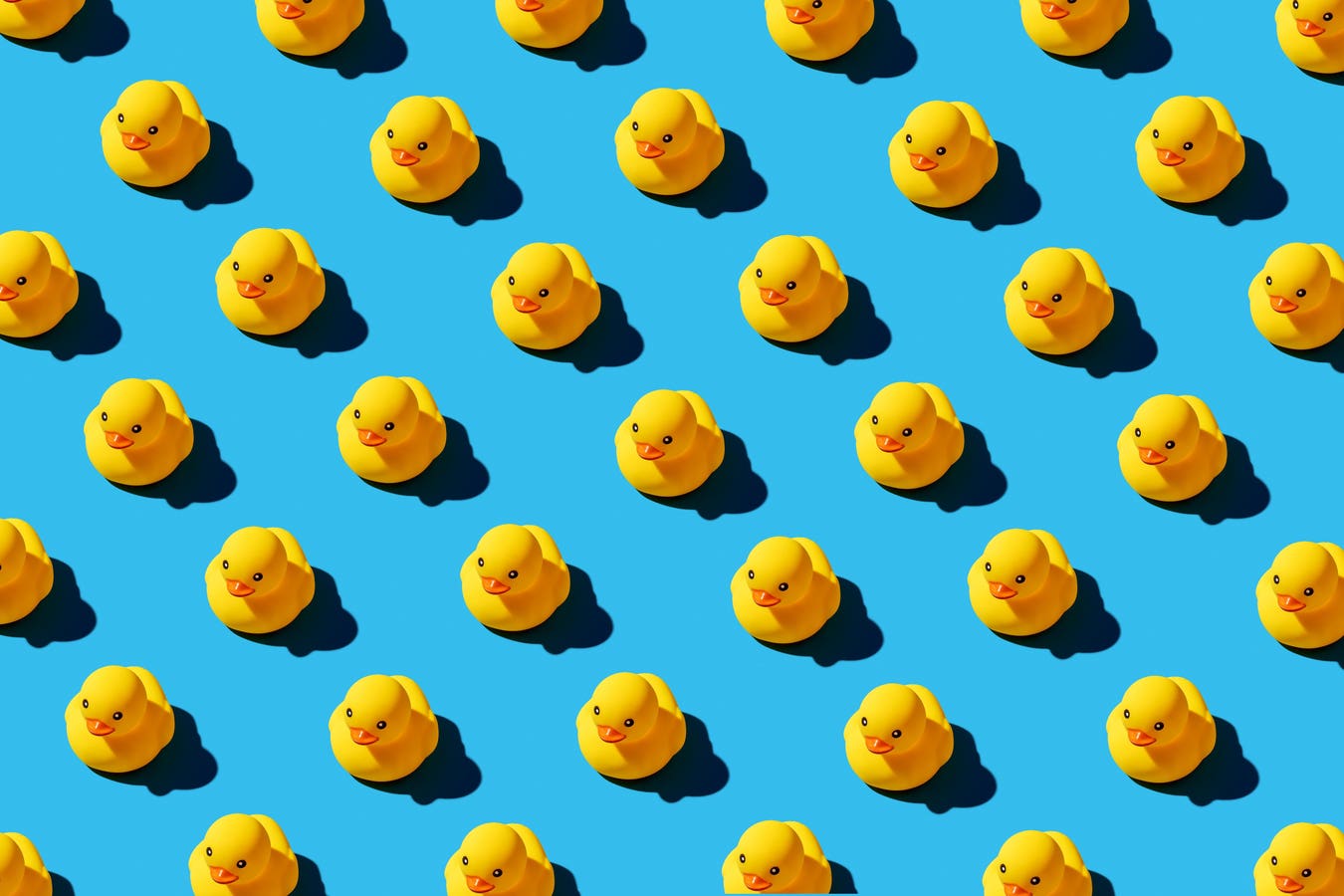4 Signs You’ve Given Into ‘Herd Mentality’ — By A Psychologist