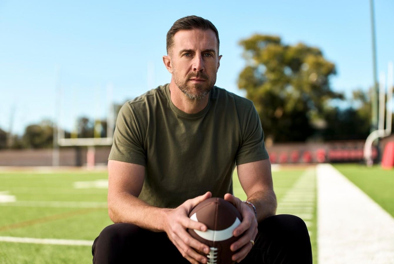 NFL QB Alex Smith’s Necrotizing Fasciitis, Pain & Mental Struggles