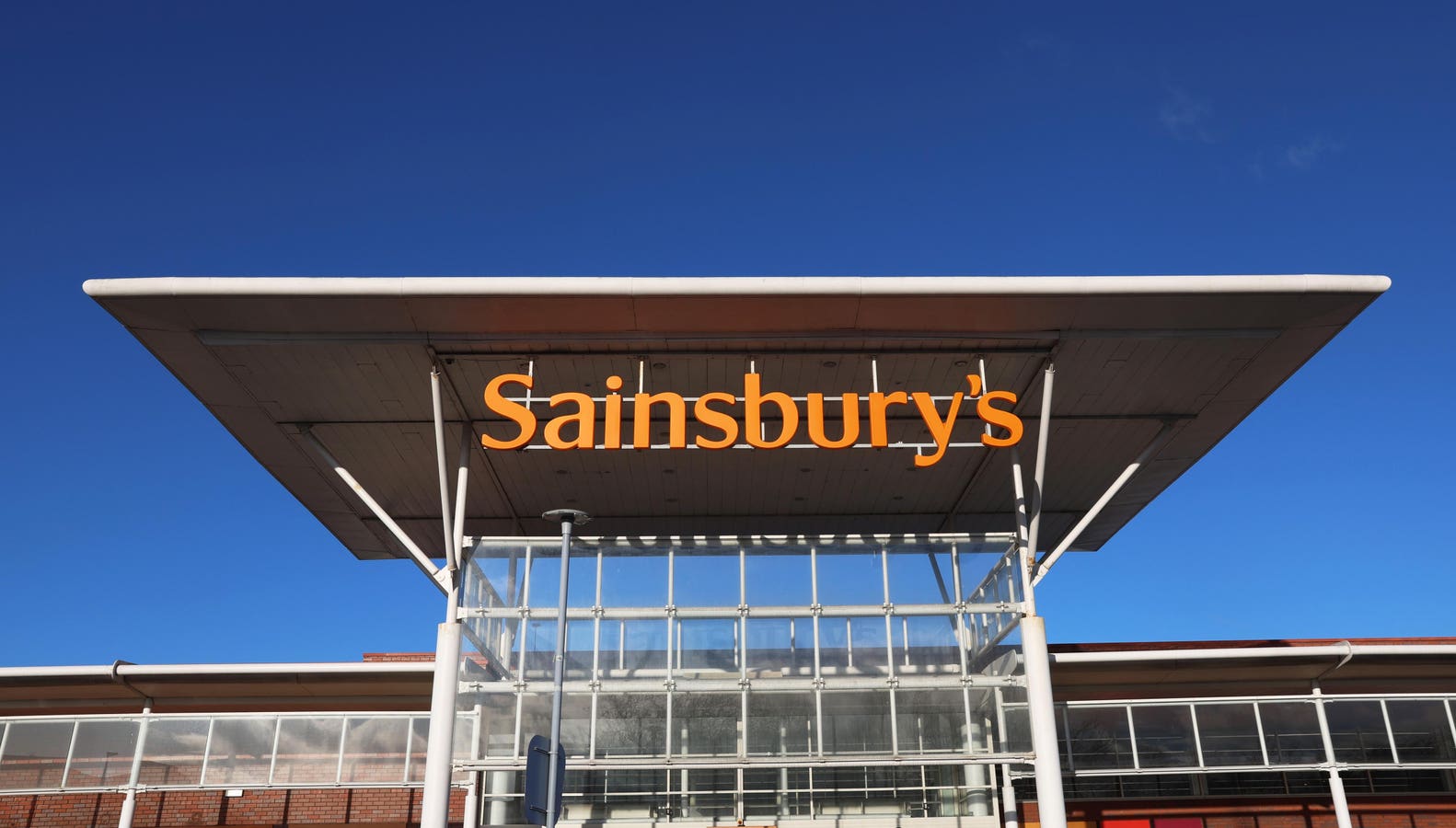 Sainsbury’s Shares Rise As FTSE 100 Grocer Posts Strong Q1